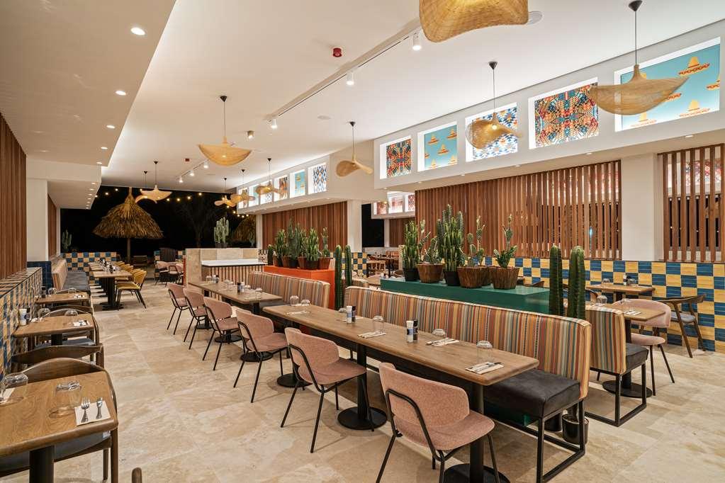 The Rif At Mangrove Beach Corendon All-Inclusive Curio Willemstad Restaurant photo