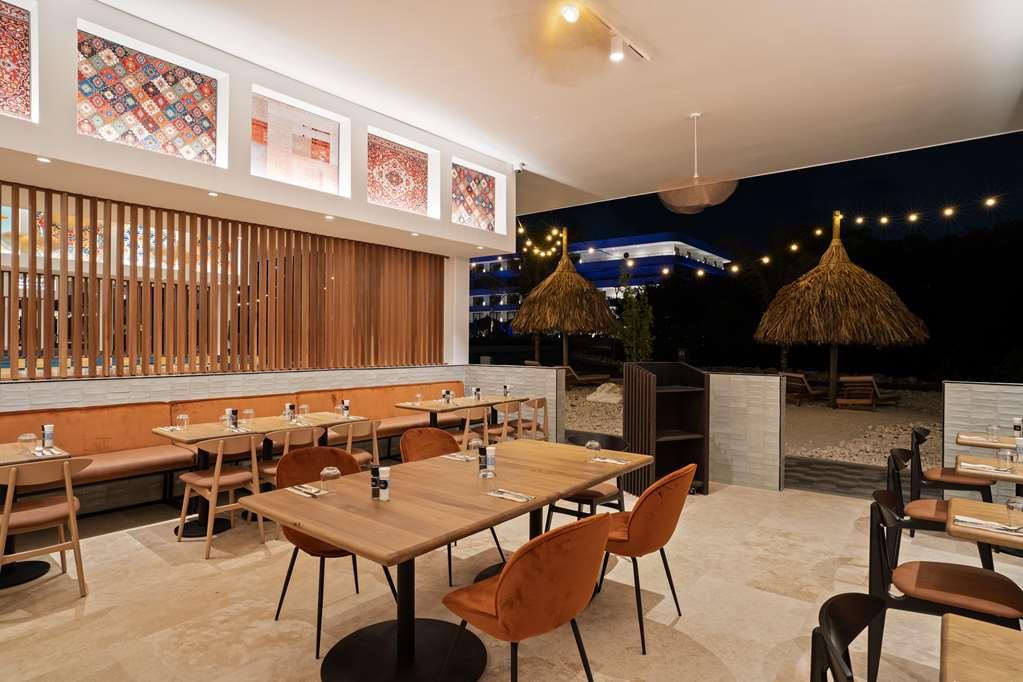The Rif At Mangrove Beach Corendon All-Inclusive Curio Willemstad Restaurant photo