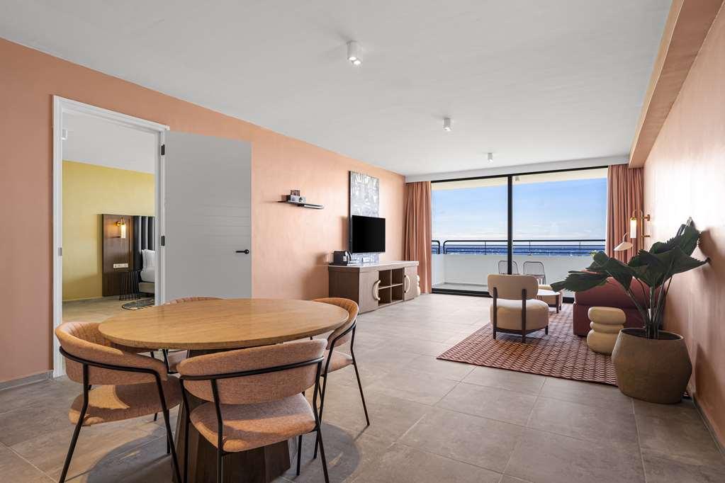 The Rif At Mangrove Beach Corendon All-Inclusive Curio Willemstad Room photo