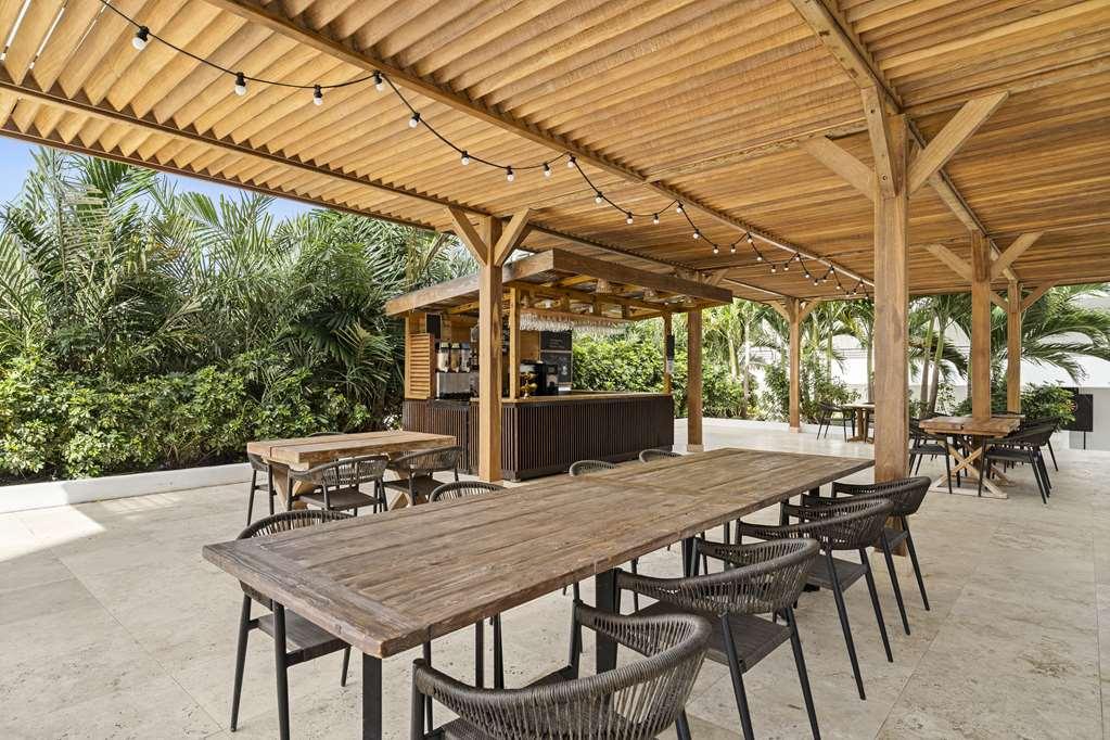 The Rif At Mangrove Beach Corendon All-Inclusive Curio Willemstad Restaurant photo